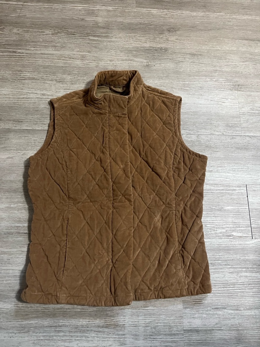 Eddie Bauer Tan Vest size Medium quilted